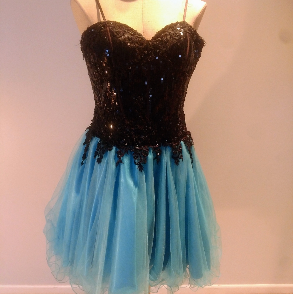 Elegant Black and Blue Sequin Dress Size medium